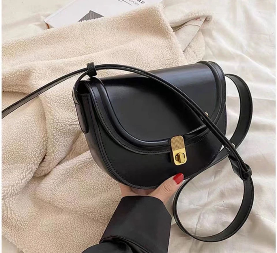 Molly Askılı Çanta