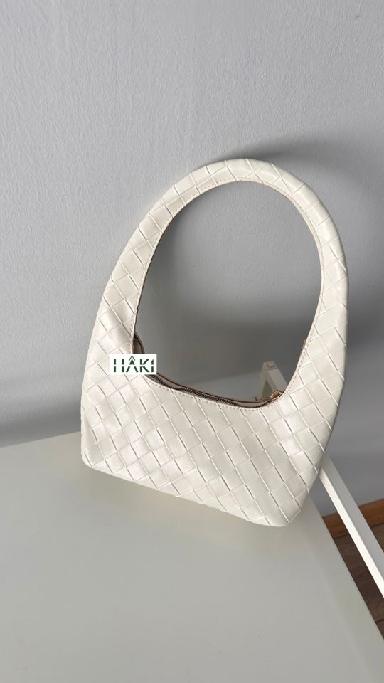 Chubu Örgü Desen Beyaz Baget Çanta