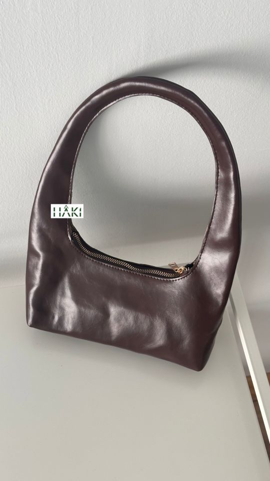 Chubu Düz Desen Acı Kahve Baget Çanta