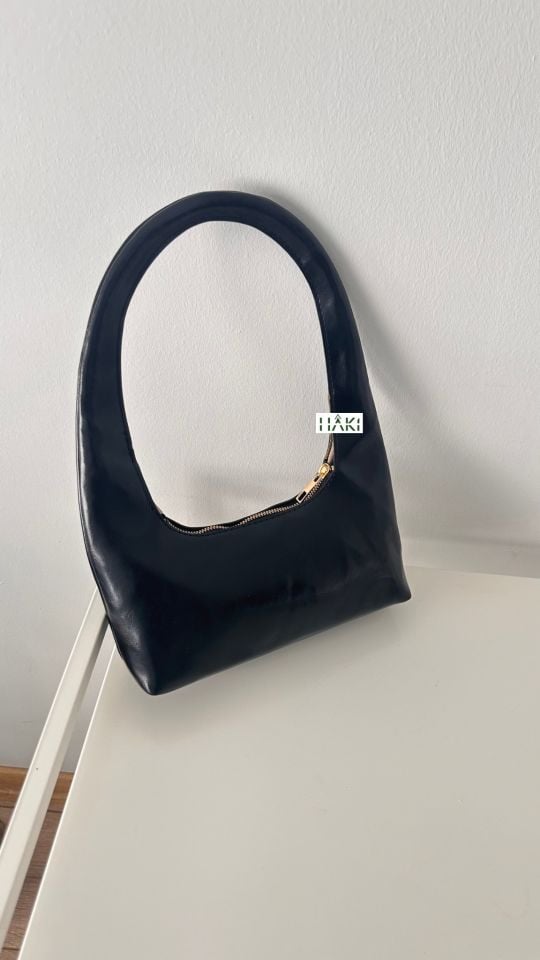 Chubu Düz Desen Siyah Baget Çanta