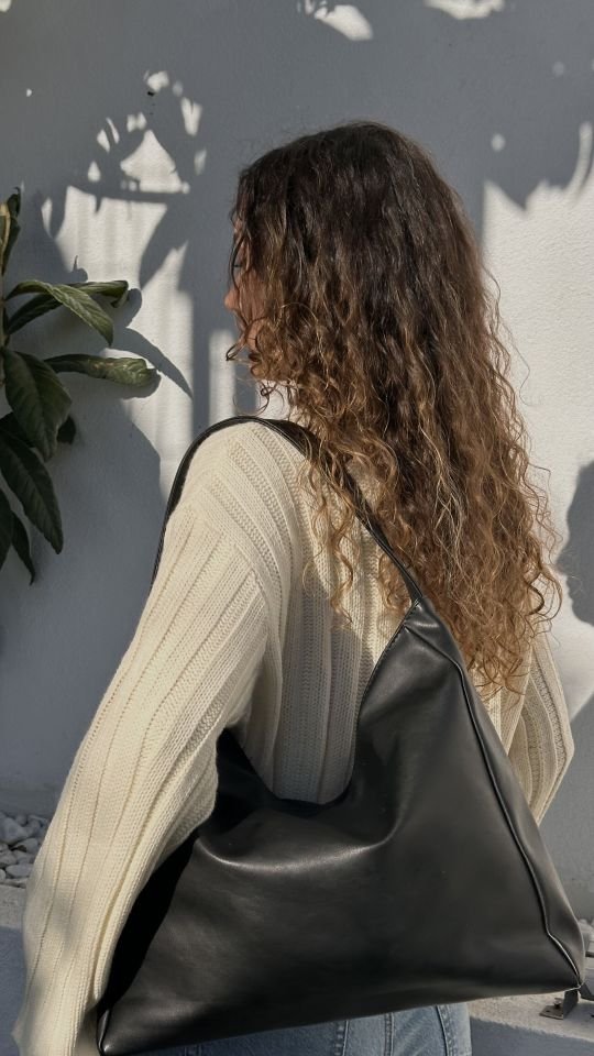 Nuka Kalın Askılı El ve Omuz Çantası Siyah