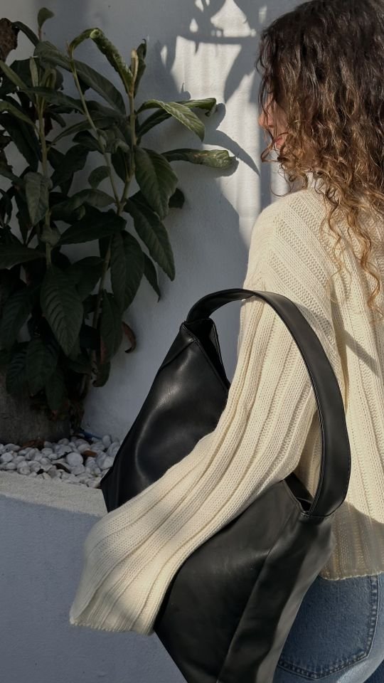 Nuka Kalın Askılı El ve Omuz Çantası Siyah