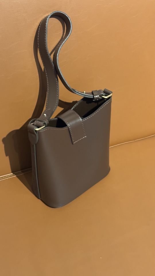 Bona Çift Yüzeyli El ve Omuz Çantası Acı Kahve