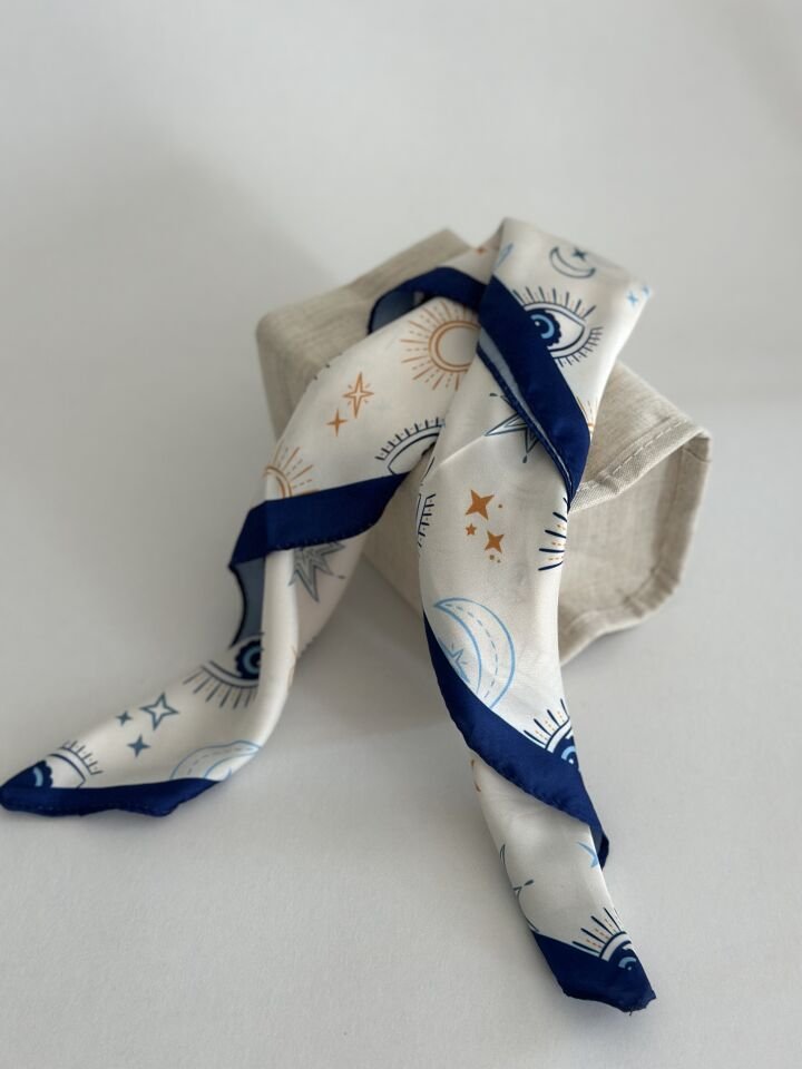 Göz ve Yıldız Motifli Fular