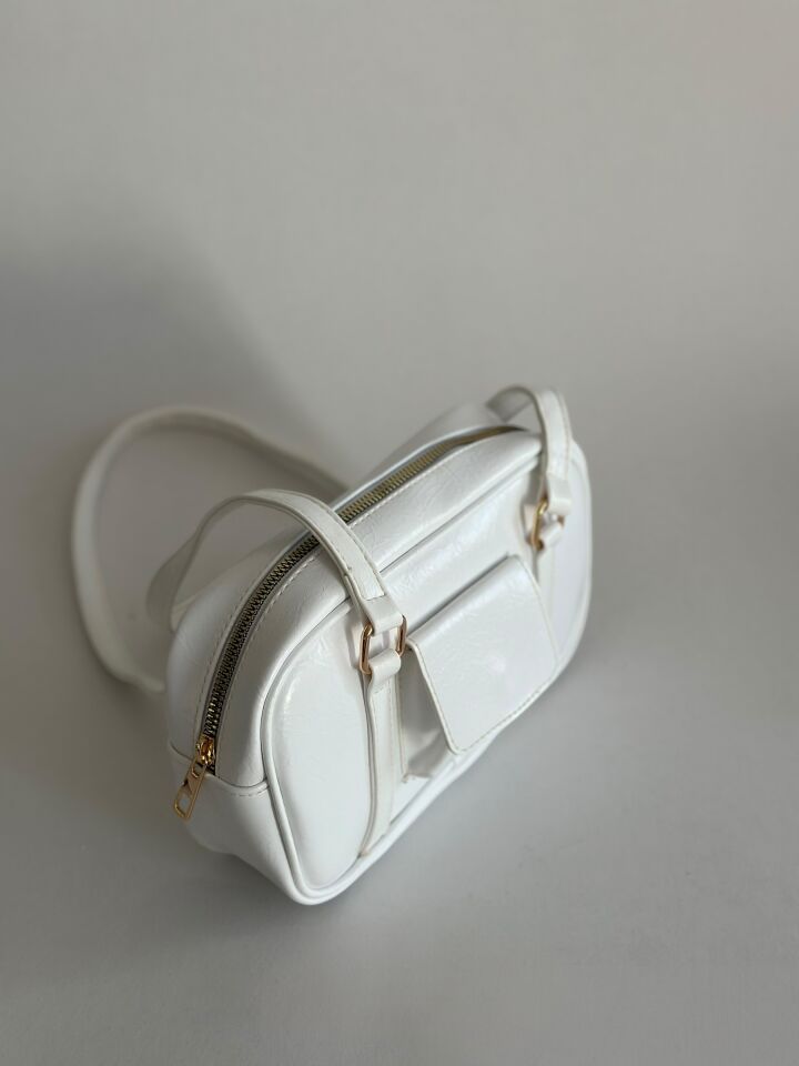 Nomia Yumuşak Deri Omuz Çantası Beyaz