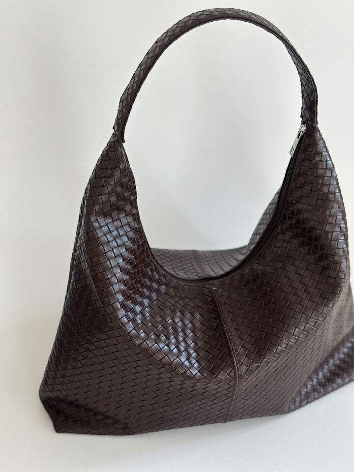 Nora Büyük Boy Örgü Desenli Salaş Omuz Çantası Acı Kahve