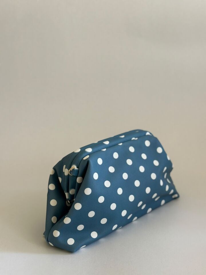 Puantiyeli Zincir Askılı Clutch Kadın Çantası Bebe Mavi